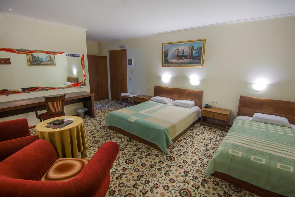 Hotel Alexandros Doxato ภายนอก รูปภาพ