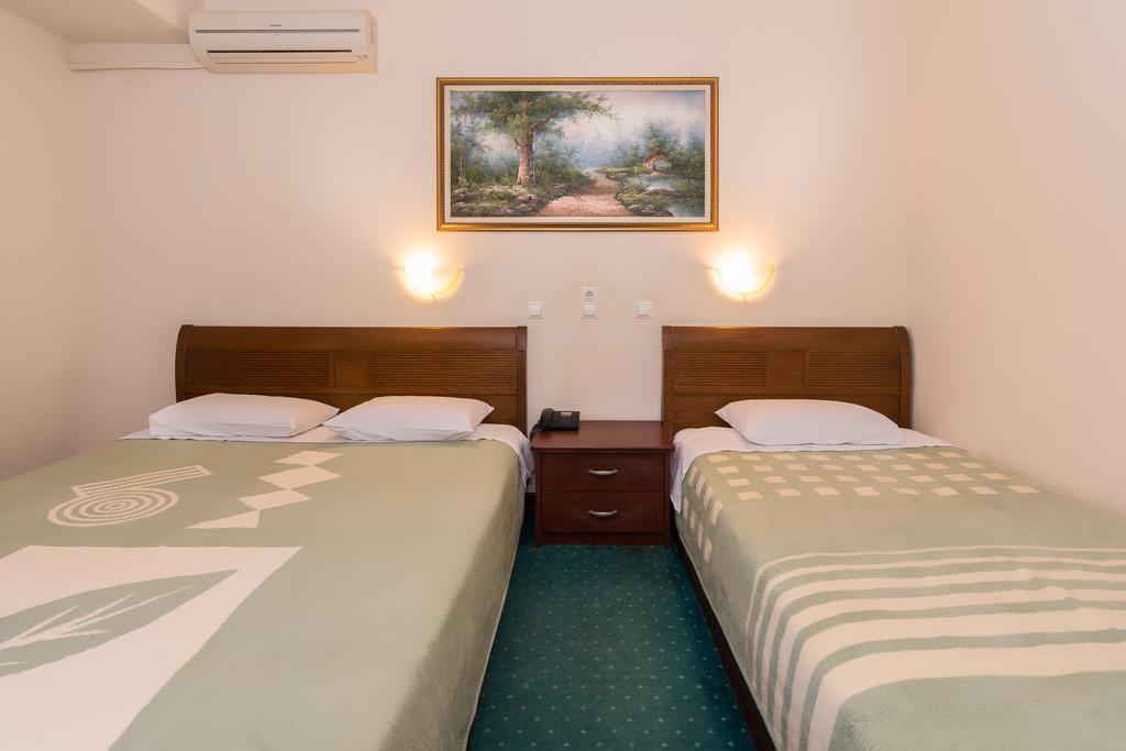 Hotel Alexandros Doxato ภายนอก รูปภาพ
